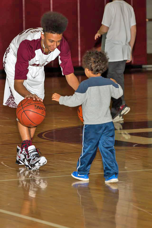 2017boyshoops/15donovan.jpg