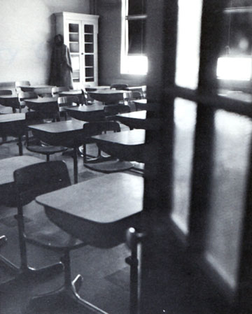 67classroomj.jpg