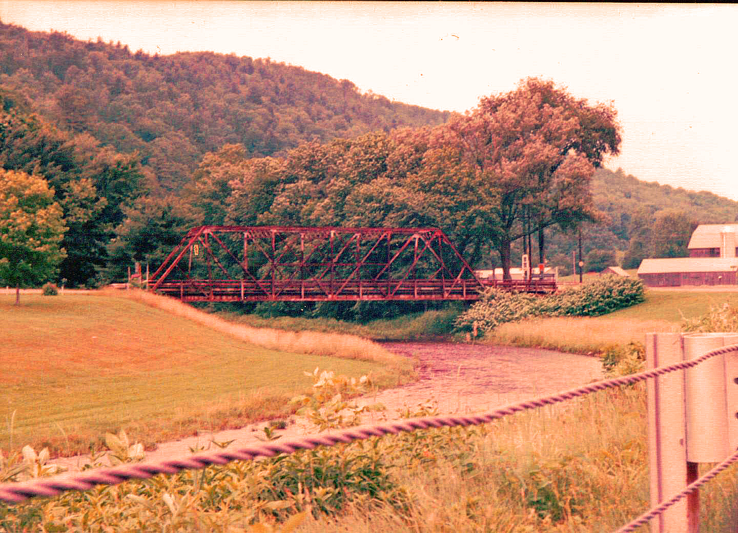 Portville/1974bridgetemple.jpg