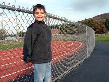 miahfencej.jpg
